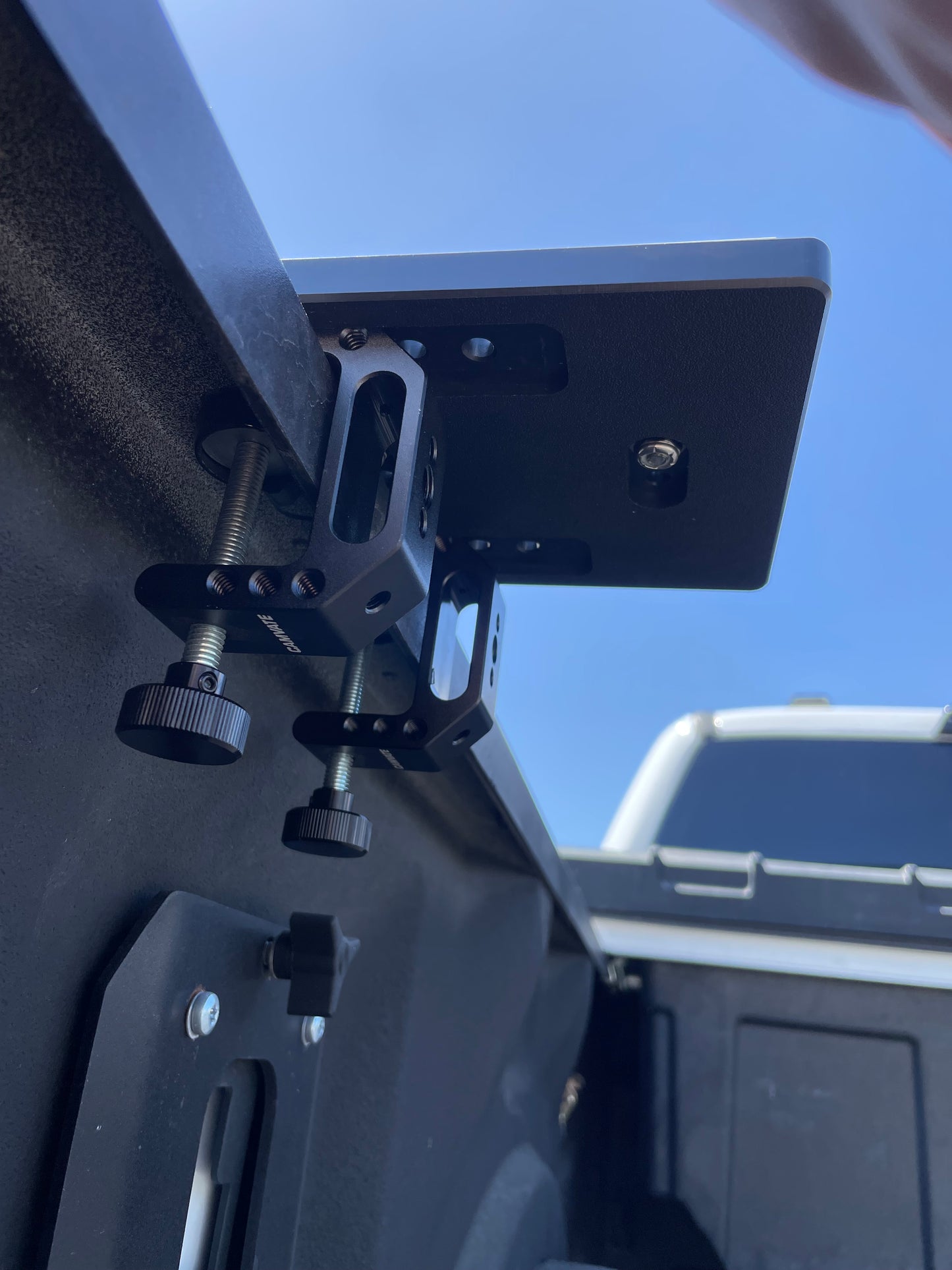 Truck Bedside Mount for Starlink™ Mini