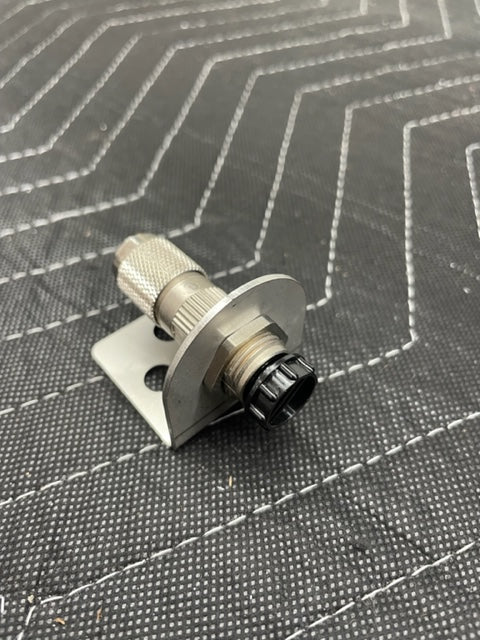 Network Connector - Flanged Female Socket with 90deg Mount Plate Kit